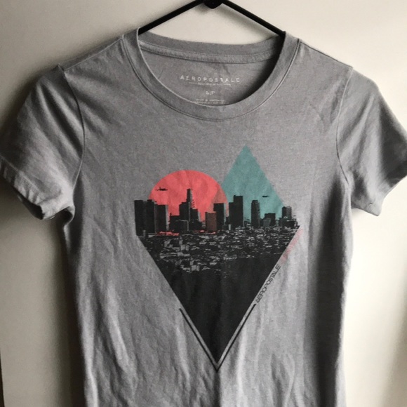 bundle of 3 aeropostal t-shirts - Picture 3 of 3